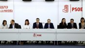 Los críticos presentan 17 dimisiones de la Ejecutiva del PSOE para tumbar a Pedro Sánchez