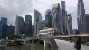 Singapur relaja inesperadamente su política monetaria ante el estancamiento de su economía