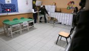 Abren las urnas para la segunda vuelta de las presidenciales en Perú