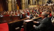 El Parlament pospone debatir sobre la vía unilateral hacia la independencia tras la advertencia del TC