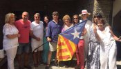 Paella y Beatles en la fiesta de verano de Puigdemont en casa de Rahola