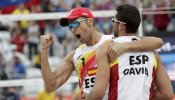 Herrera y Gavira tumban a la pareja de EEUU y pasan a octavos en voley playa