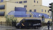 Al menos 17 migrantes se fugan del CIE de Aluche