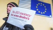 Protesta en Bruselas contra las ayudas de la UE a la industria armamentística