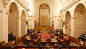 Podemos pide apagar el aire en el Parlamento andaluz para debatir el calor en las aulas