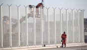Concluye la construcción de un muro en el puerto de Calais para detener la inmigración