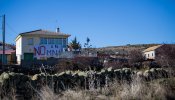 El pueblo fantasma que quiere frenar una mina de feldespato en Ávila