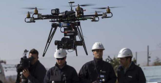 Interior estudia el uso de drones para vigilar la valla de Ceuta