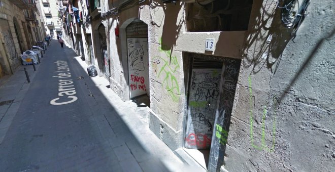 Barcelona denuncia "violencia inmobiliaria" de un fondo de inversión contra una familia