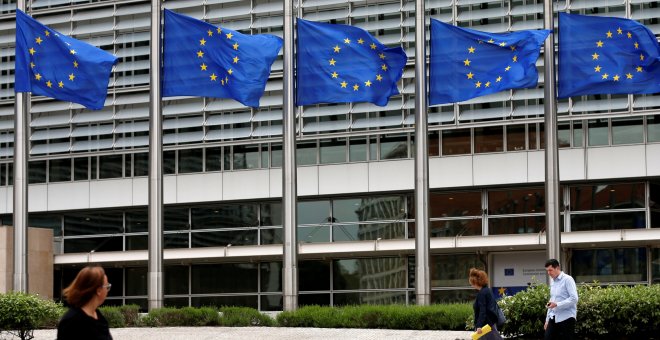 La UE se plantea una lista negra de refugios fiscales tras los 'Papeles del Paraíso'