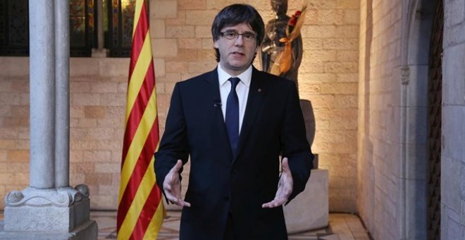 Puigdemont denuncia un Gobierno que se apoya "en sus propias cloacas para vulnerar el Estado de derecho"