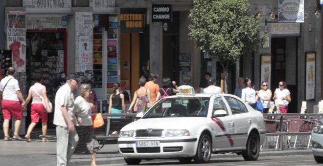 La Justicia anula la norma que obliga a los taxis de Madrid a parar un día concreto de la semana