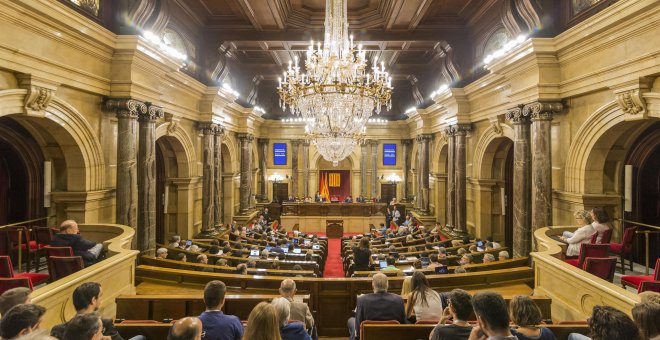 JxSí y la CUP registran en el Parlament la ley del referéndum del 1 de octubre