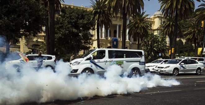 Cabify denuncia daños en 15 de sus coches y apunta a los taxistas en huelga de Málaga