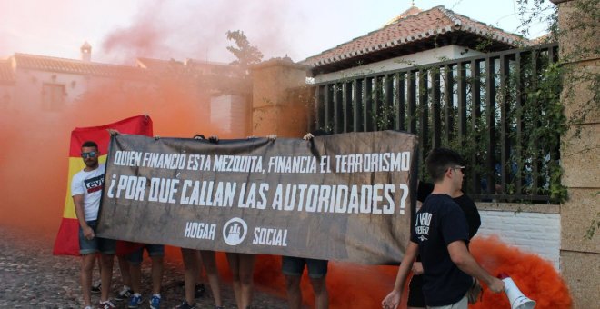 Los neonazis de Hogar Social atacan la mezquita del Albaicín en Granada