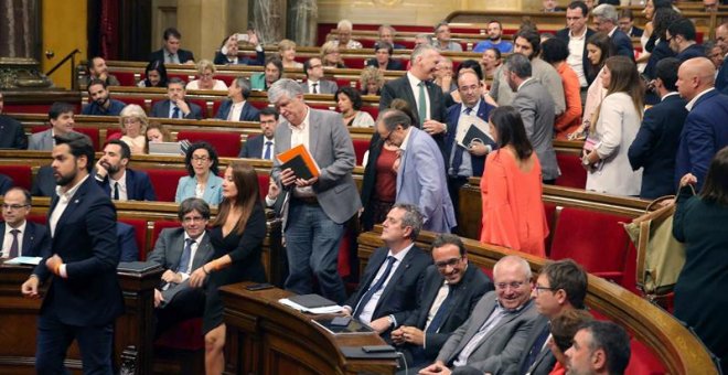 El Parlament aprova la Llei del Referèndum i el govern signa el decret de convocatòria