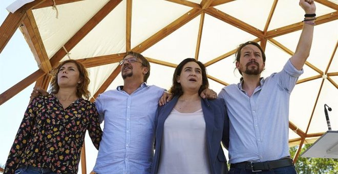Els Comuns celebren la Diada cridant a fer fora Rajoy