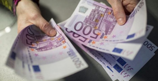 Suiza investiga a dos españolas por el atasco de varios retretes con billetes de 500 euros