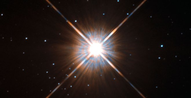 Los científicos avistan una compleja red planetaria en la estrella más próxima al Sol