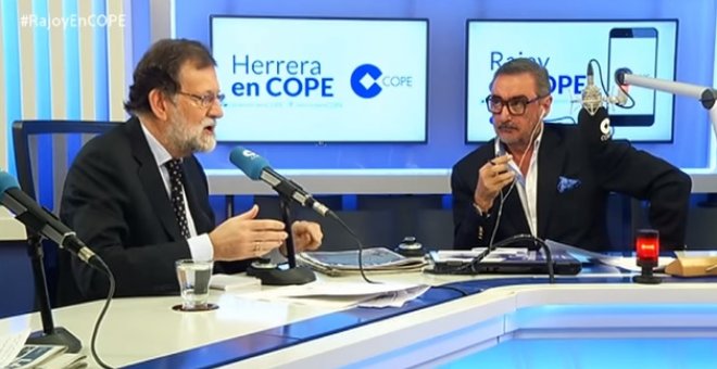 La absurda conversación sobre hackers rusos entre Rajoy y Carlos Herrera