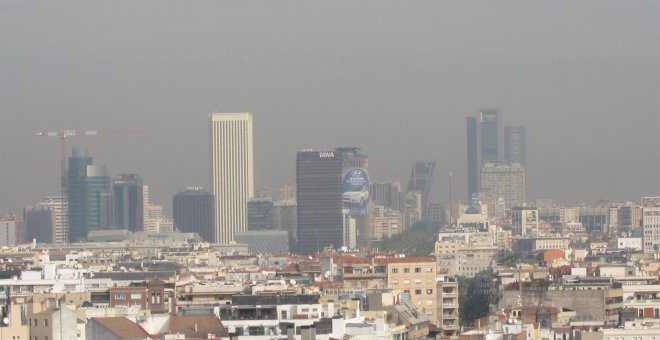 Madrid activa este lunes la prohibición de aparcar a los no residentes y mantiene la limitación de velocidad en la M-30