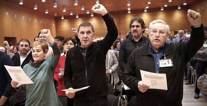 Aralar se autodisuelve tras 16 años de existencia y pide a Otegi que "abra el camino" que llevó a Catalunya al 1-O