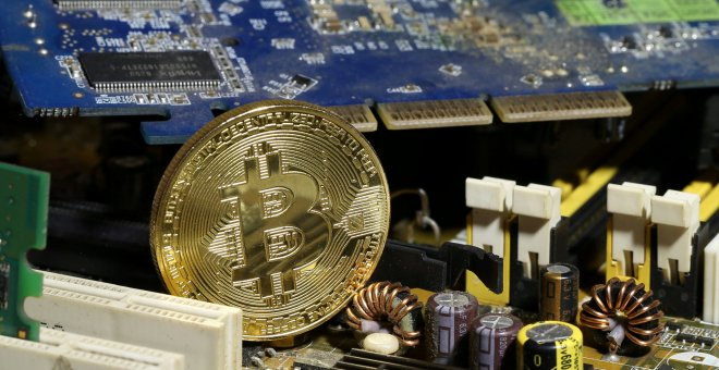 Bitcoin supera por primera vez los 10.000 dólares