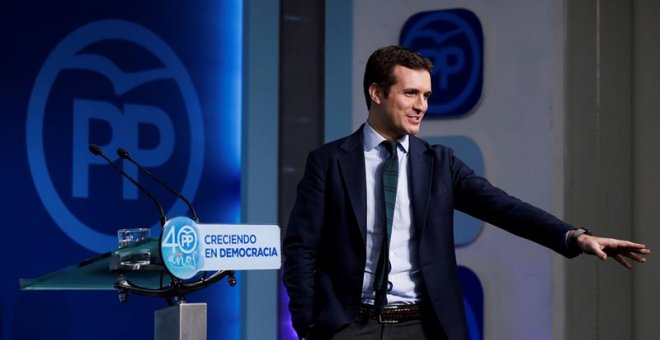 Casado aviva el fantasma de Grecia con las pensiones para allanar el camino a Rajoy