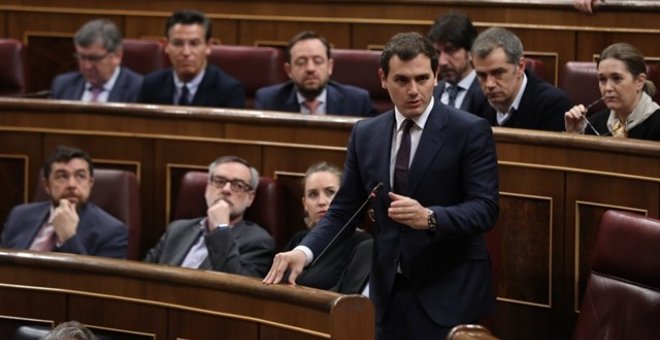 Rivera insta a Rajoy que no agote su paciencia y cumpla el pacto de investidura