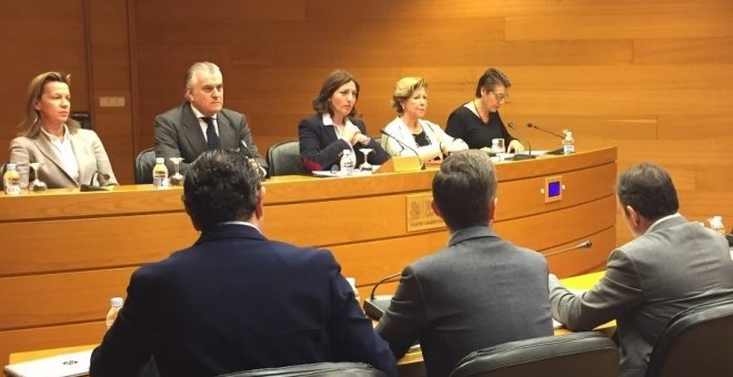 Bárcenas dice que Camps se comprometió en una cena a que el PP de Valencia pagaría el Congreso de 2008