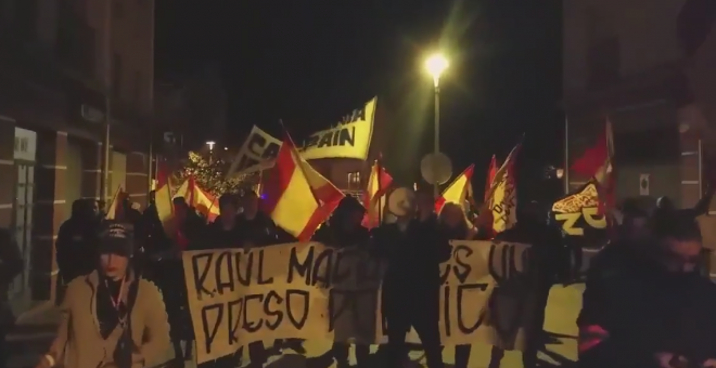 Varios ultraderechistas agreden a unos jóvenes en una manifestación en Barcelona