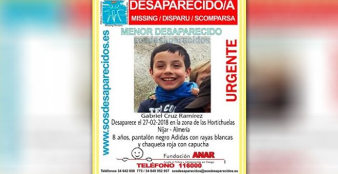 Medios aéreos, buzos, perros y voluntarios buscan a un niño desaparecido en Níjar