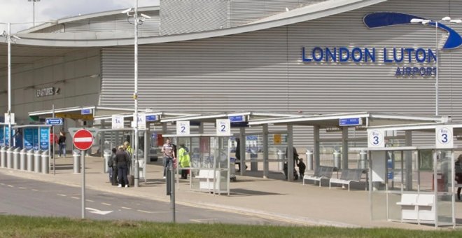 Aena negocia hacerse con el 100% del aeropuerto londinense de Luton