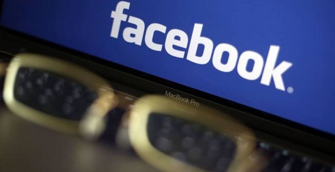 Facebook admite que registra el movimiento del ratón en la pantalla del ordenador