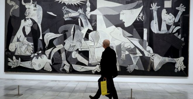 El Museo Reina Sofía ya permite hacer fotos al 'Guernica'