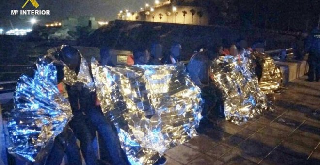 Rescatados en Melilla tres inmigrantes que fueron arrojados al mar por los patrones de una patera