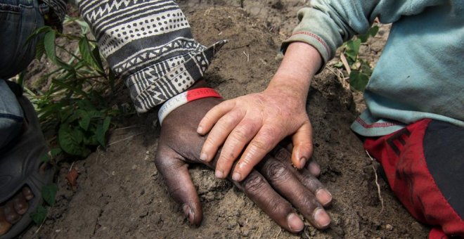 Secuestran y decapitan a una niña albina de cinco años en Mali