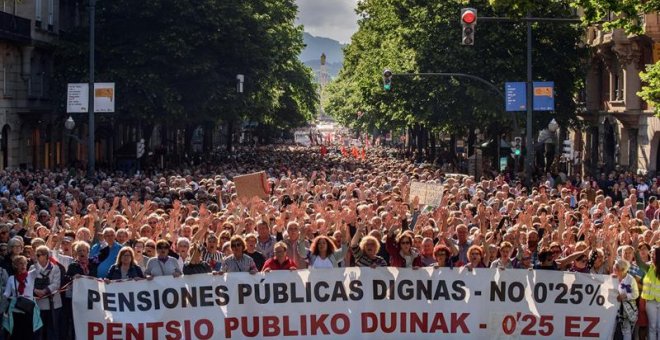 Bilbao vuelve a tirar del carro de la protesta de pensionistas: decenas de miles inundan las calles contra el acuerdo entre PP y PNV