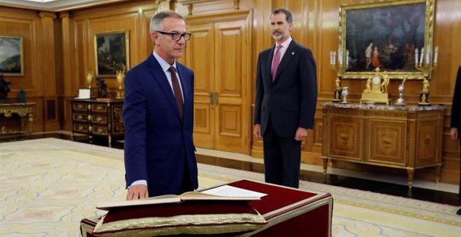 José Guirao promete su cargo como nuevo ministro de Cultura y Deporte ante el rey y con Pedro Sánchez presente