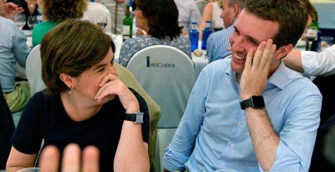 Guerra de apoyos entre Santamaría y Casado en la recta final de la campaña del PP