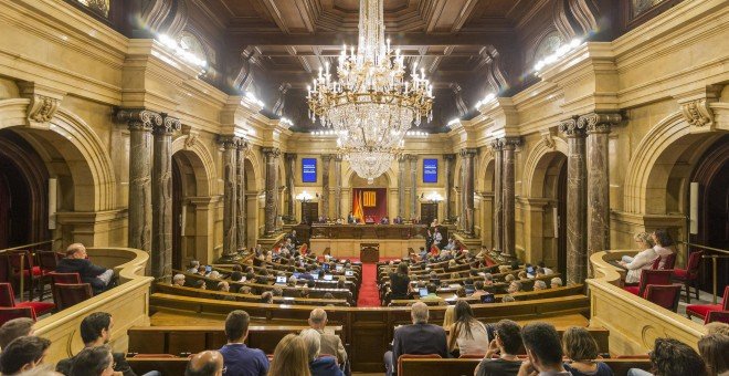 El Parlament aprova que els diputats suspesos per Llarena puguin delegar les seves funcions en altres parlamentaris