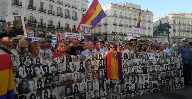 Vox enfila en Andalucía a las asociaciones de memoria histórica