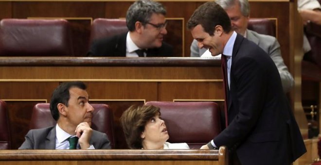 Casado intenta ahora contentar a Santamaría con la presidencia de una comisión