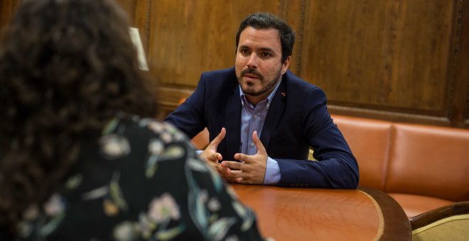 Garzón: "Si el PSOE quiere nuestros apoyos, tiene que rechazar las políticas neoliberales"
