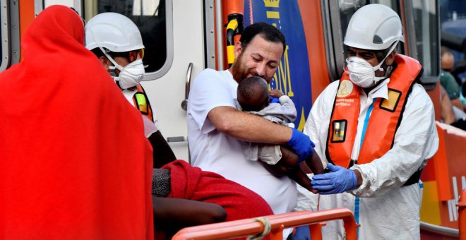 Más de 400 personas rescatadas en aguas del Estrecho y mar de Alborán en 24 horas