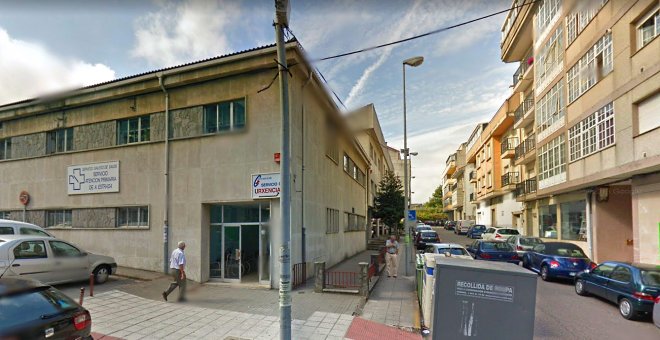 Familiares del fallecido en un ambulatorio de Pontevedra atribuyen su muerte a los recortes de Feijóo