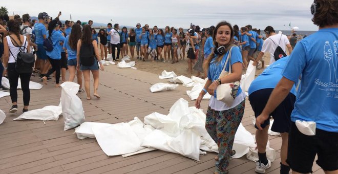 Llegan los ploggers: los corredores que limpian playas y calles de residuos