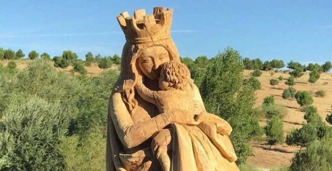 La Junta de Hortaleza aprueba la retirada de la Virgen tallada en el Parque de Valdebebas