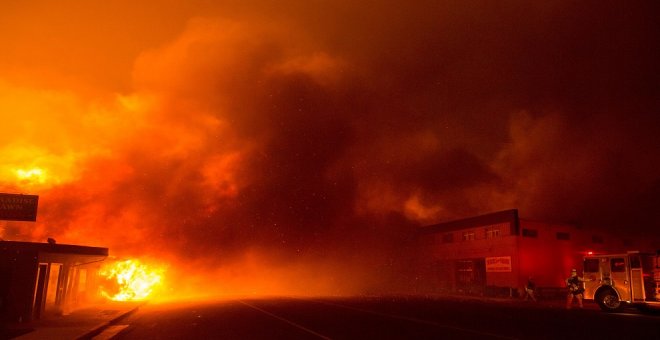 FOTOGALERÍA: Devastador incendio en California