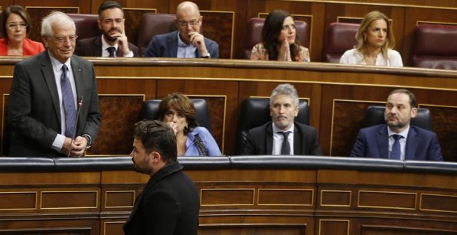 El diputado de ERC acusado de escupir dice que Borrell debería disculparse por fingir